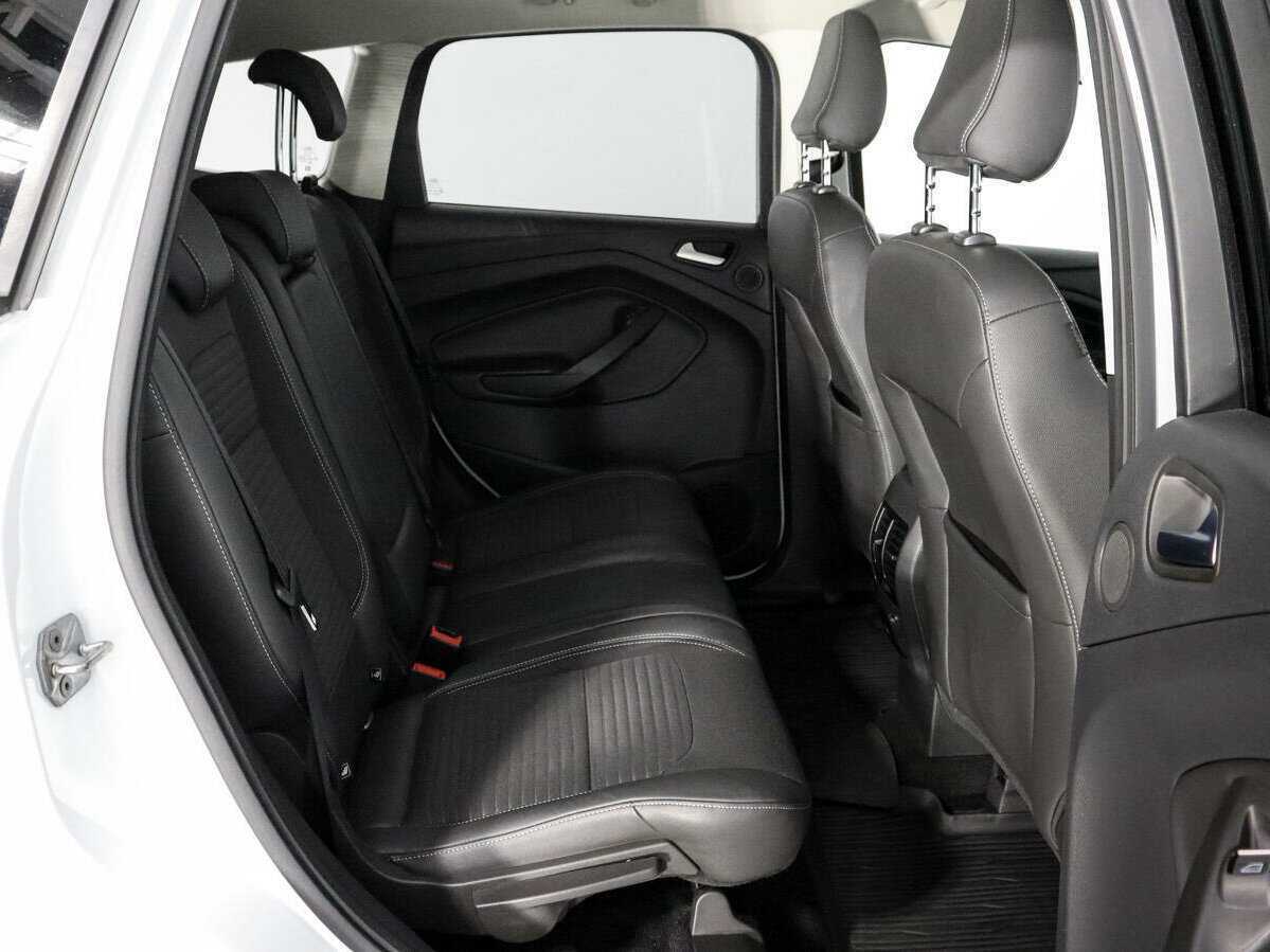 Б/У Форд Куга 2017 года. Фото: #9