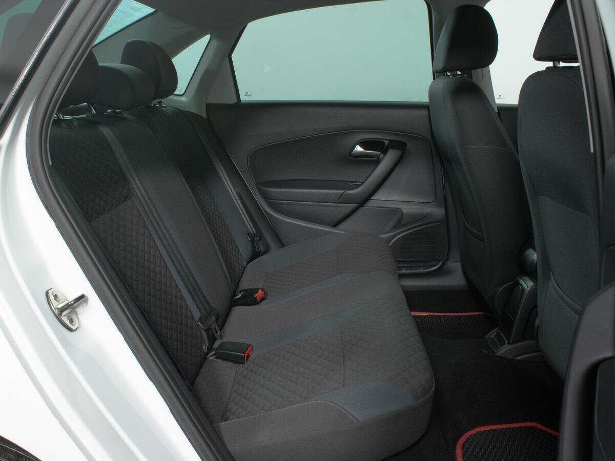 Б/У Фольксваген Поло 2019 года. Фото: #11