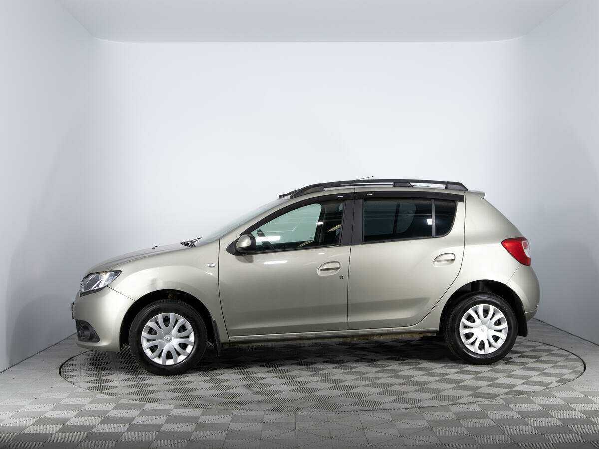 Б/У Рено Сандеро 2015 года. Фото: #7