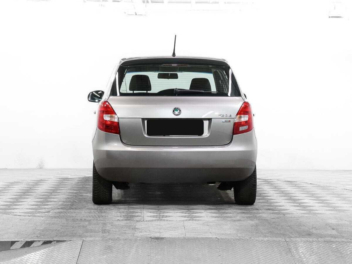 Б/У Шкода Фабия 2012 года. Фото: #5