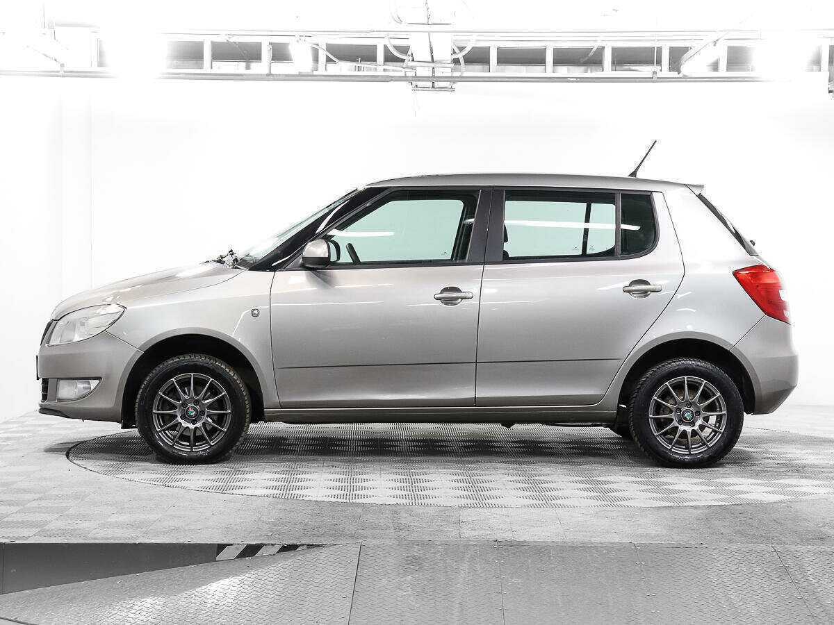 Б/У Шкода Фабия 2012 года. Фото: #7