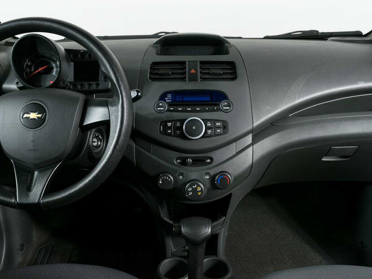 Б/У Шевроле Спарк 2013 года. Фото: #10