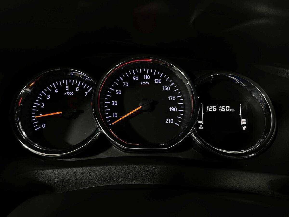 Б/У Рено Логан 2021 года. Фото: #8