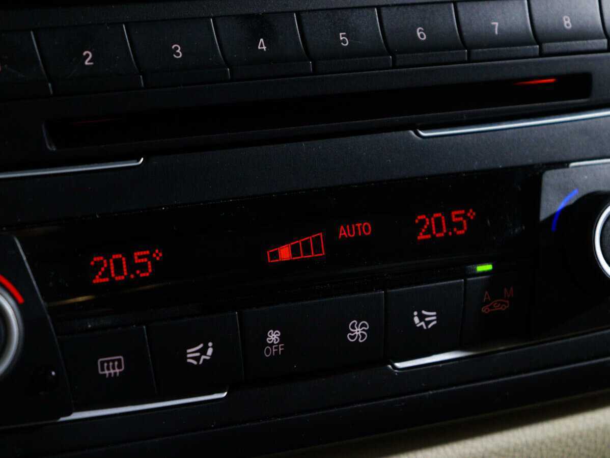 BMW 3 серии 2013 года с пробегом. Фото: #31