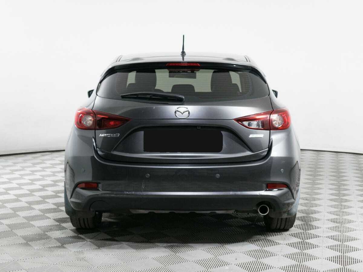 Б/У Мазда 3 2018 года. Фото: #4