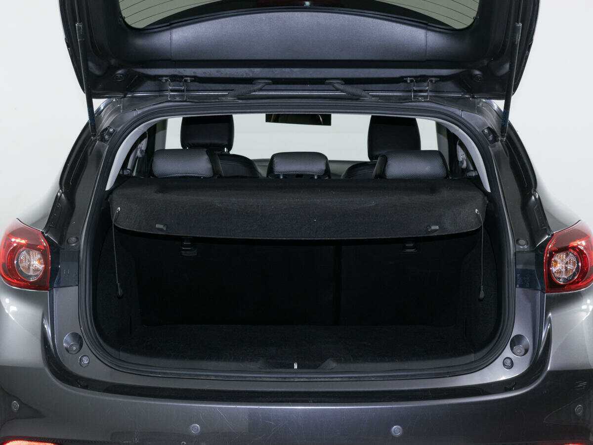 Б/У Мазда 3 2018 года. Фото: #6