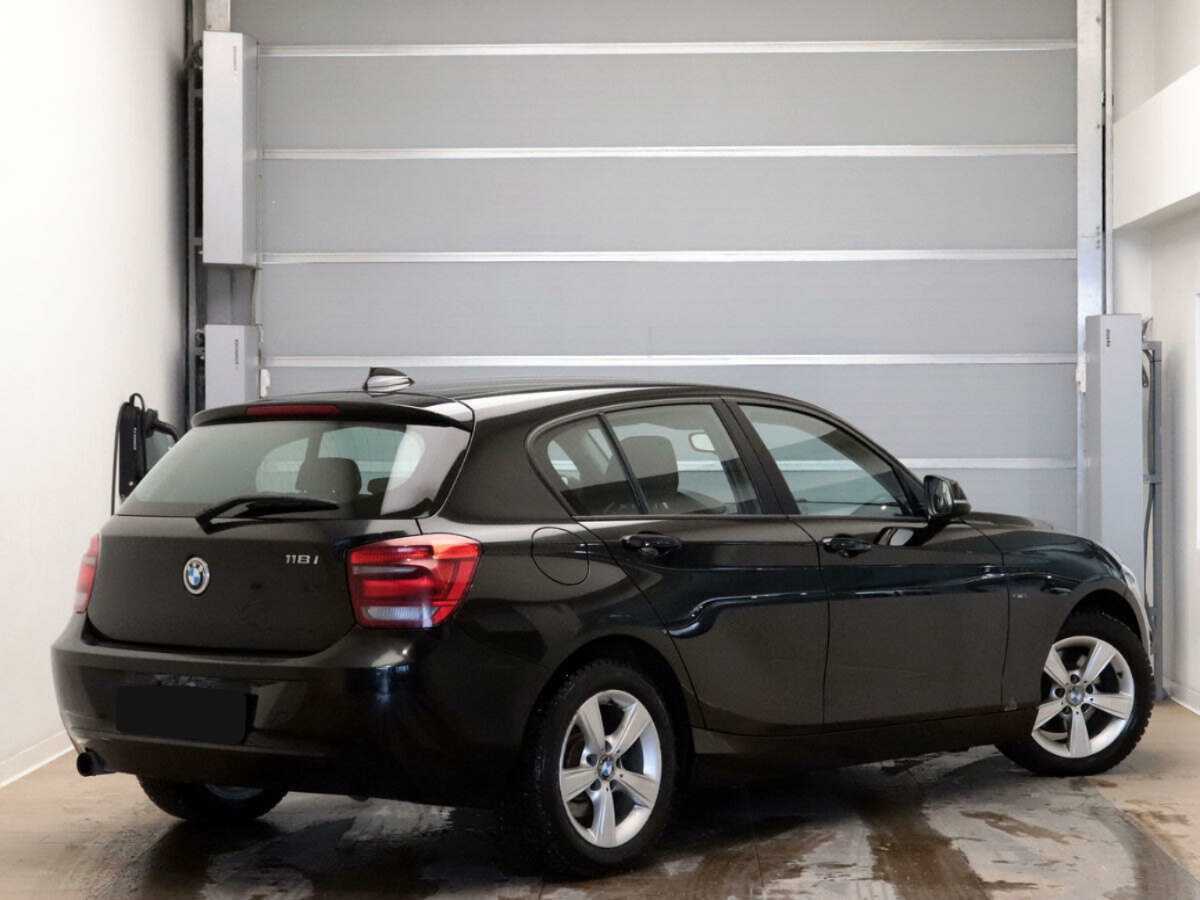 BMW 1 серии 2012 года с пробегом. Фото: #3