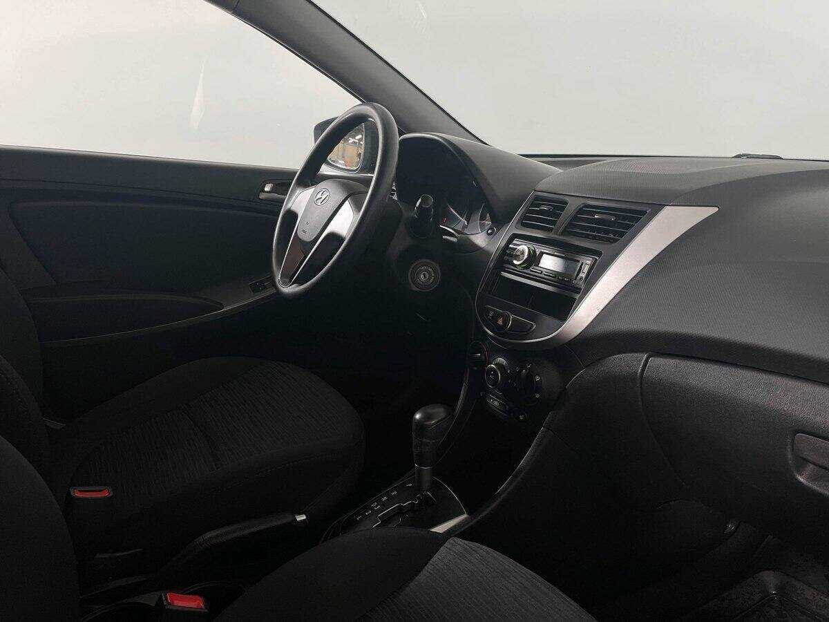 Б/У Хендай Солярис 2016 года. Фото: #8