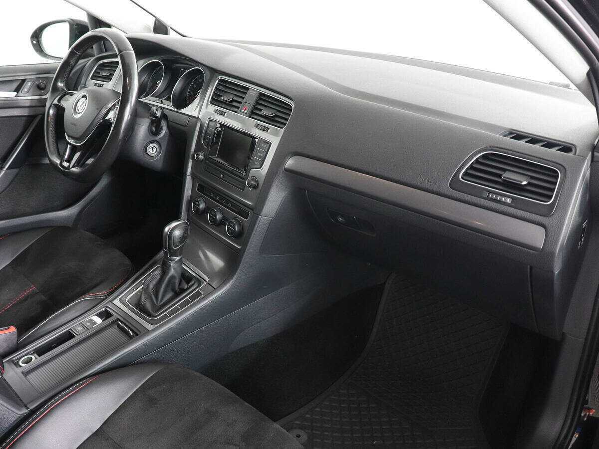 Volkswagen Golf 2013 года с пробегом. Фото: #7