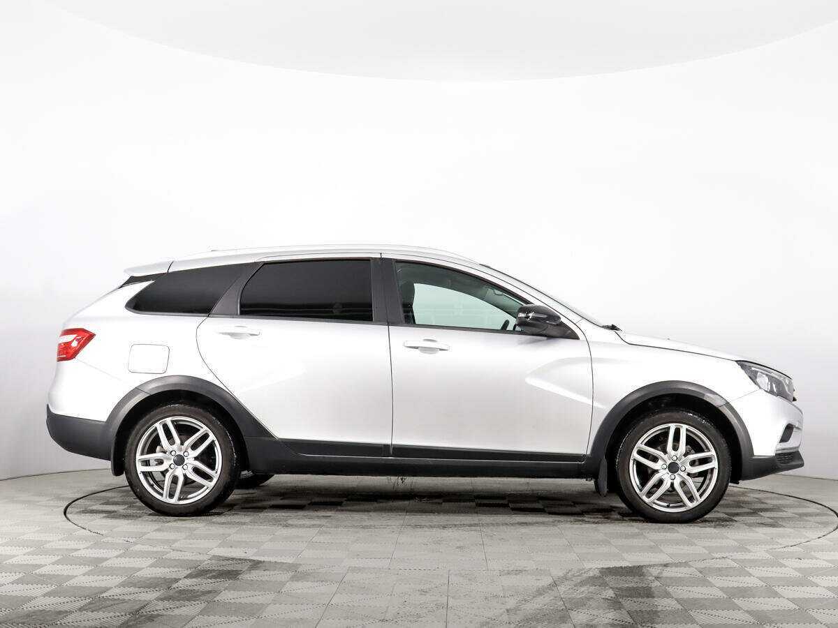 Б/У Лада (ВАЗ) Веста 2022 года. Фото: #3