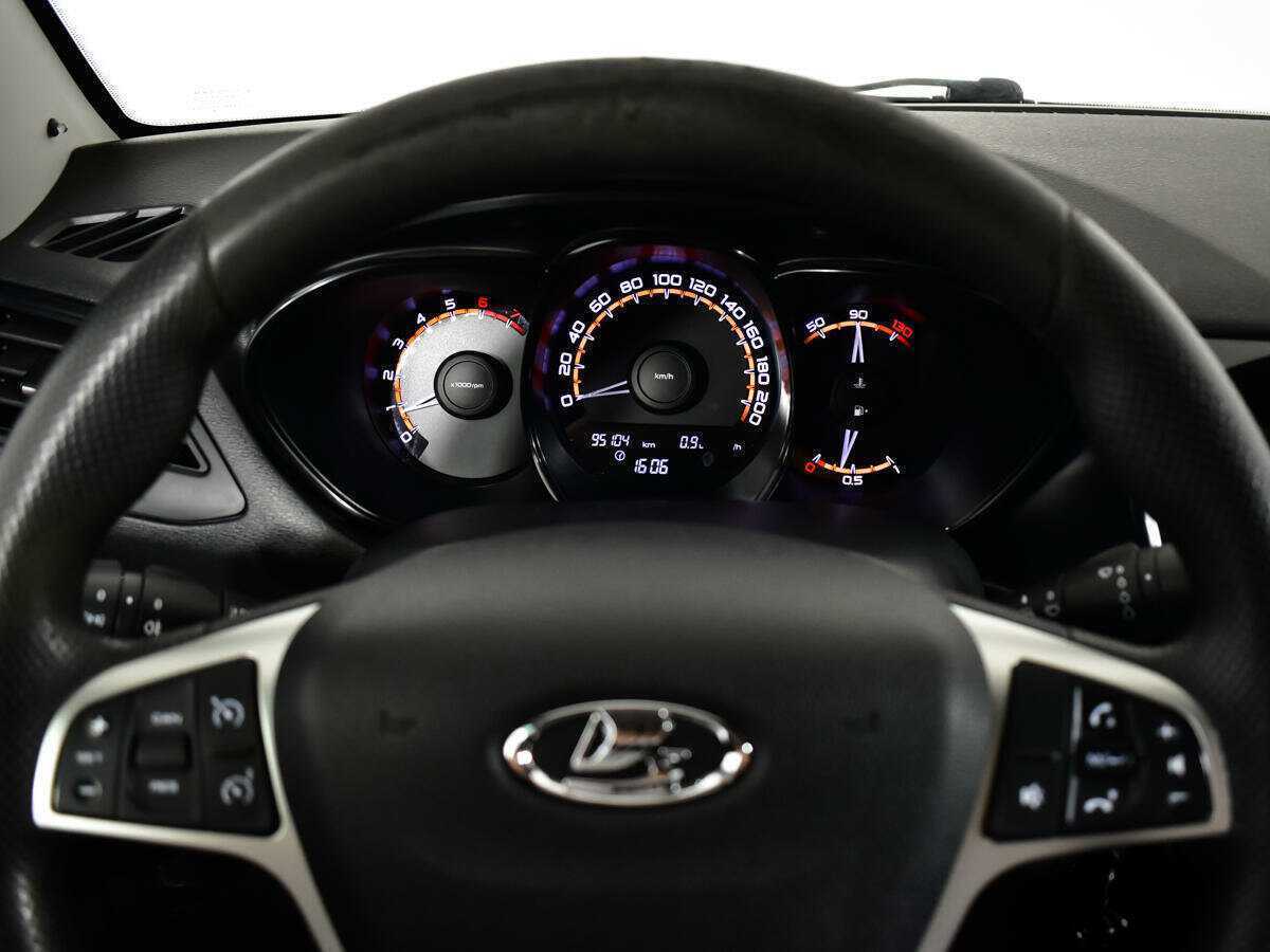 Б/У Лада (ВАЗ) Веста 2019 года. Фото: #10