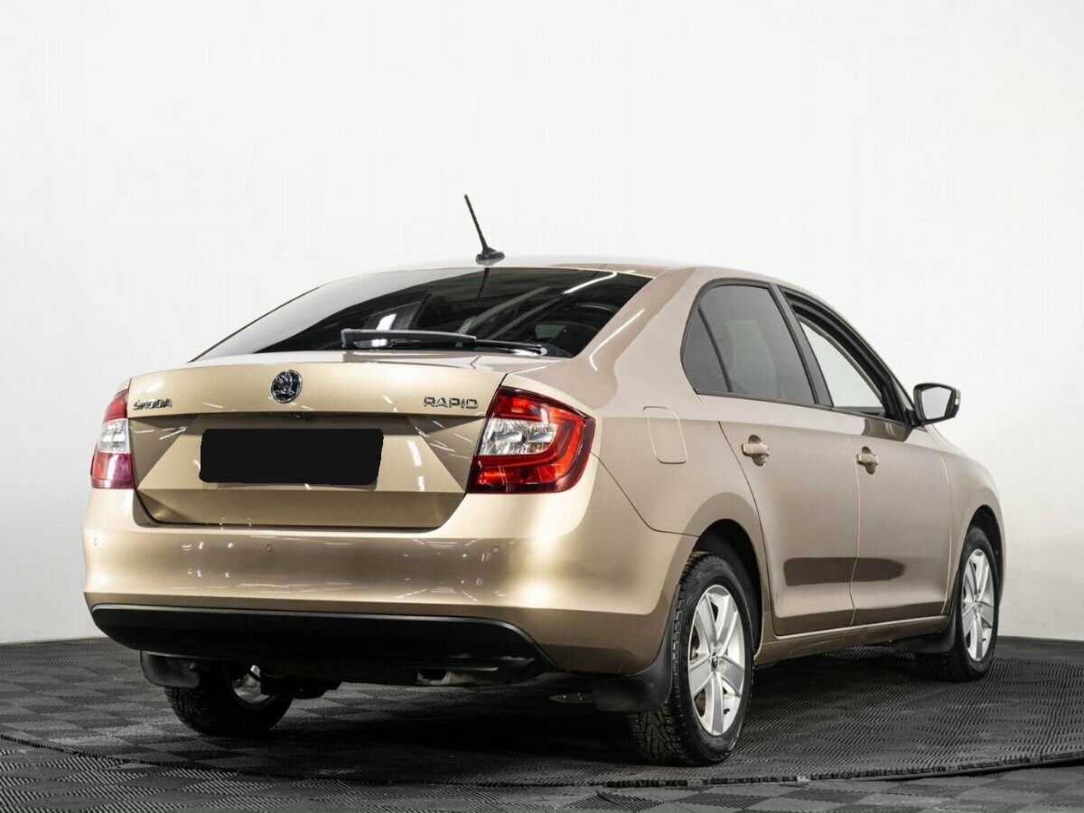 Б/У Шкода Рапид 2019 года. Фото: #3