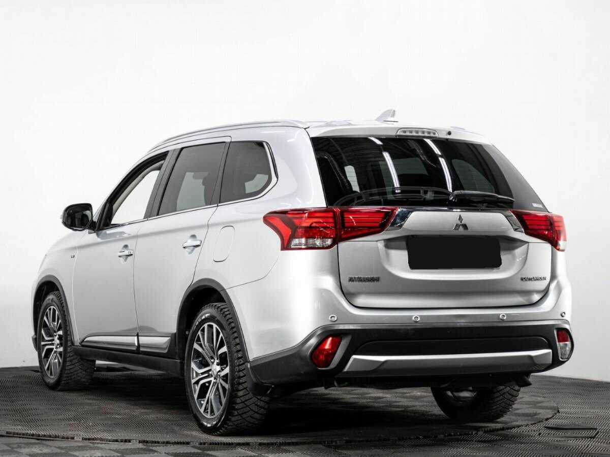 Mitsubishi Outlander 2018 года с пробегом. Фото: #5