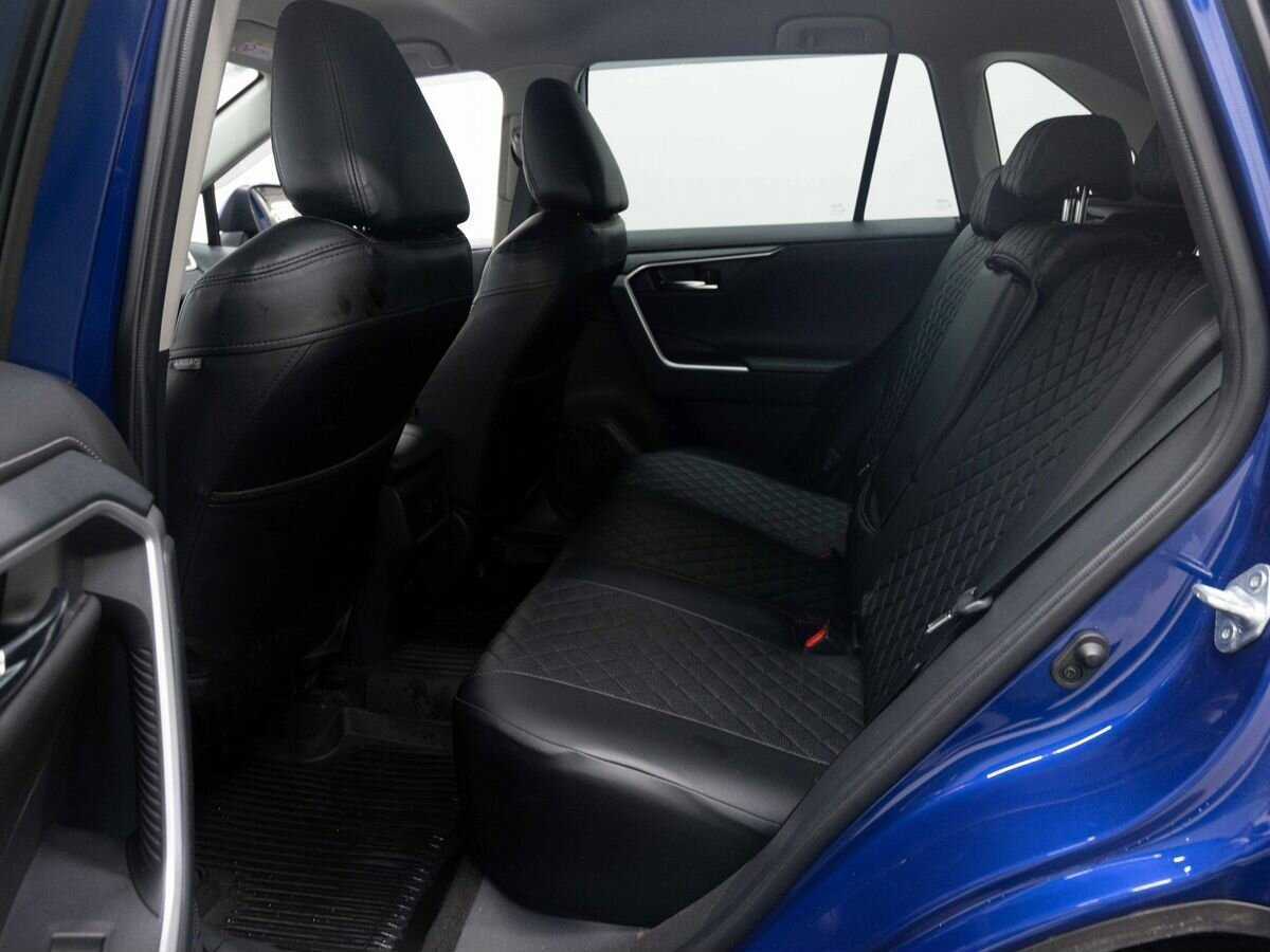 Toyota RAV4 2021 года с пробегом. Фото: #9