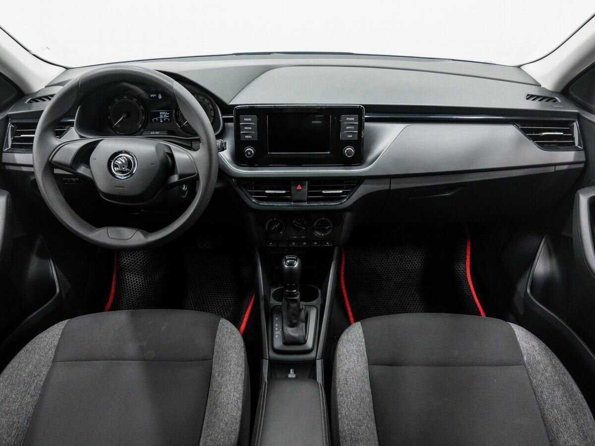 Б/У Шкода Рапид 2021 года. Фото: #10