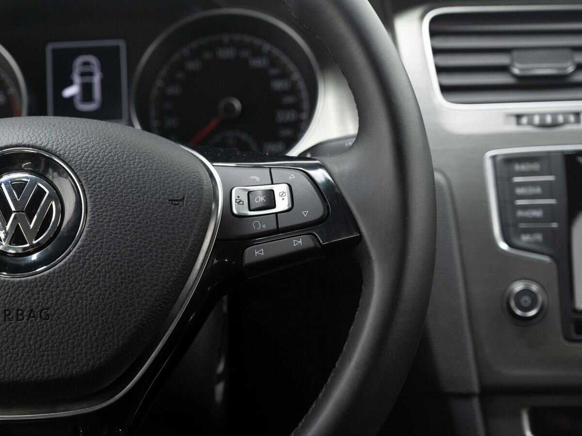 Б/У Фольксваген Гольф 2013 года. Фото: #16