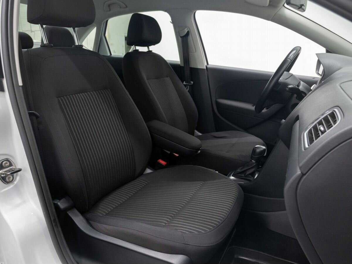 Б/У Фольксваген Поло 2014 года. Фото: #10