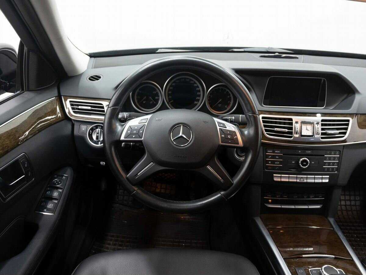 Mercedes-Benz E-Класс 2015 года с пробегом. Фото: #16