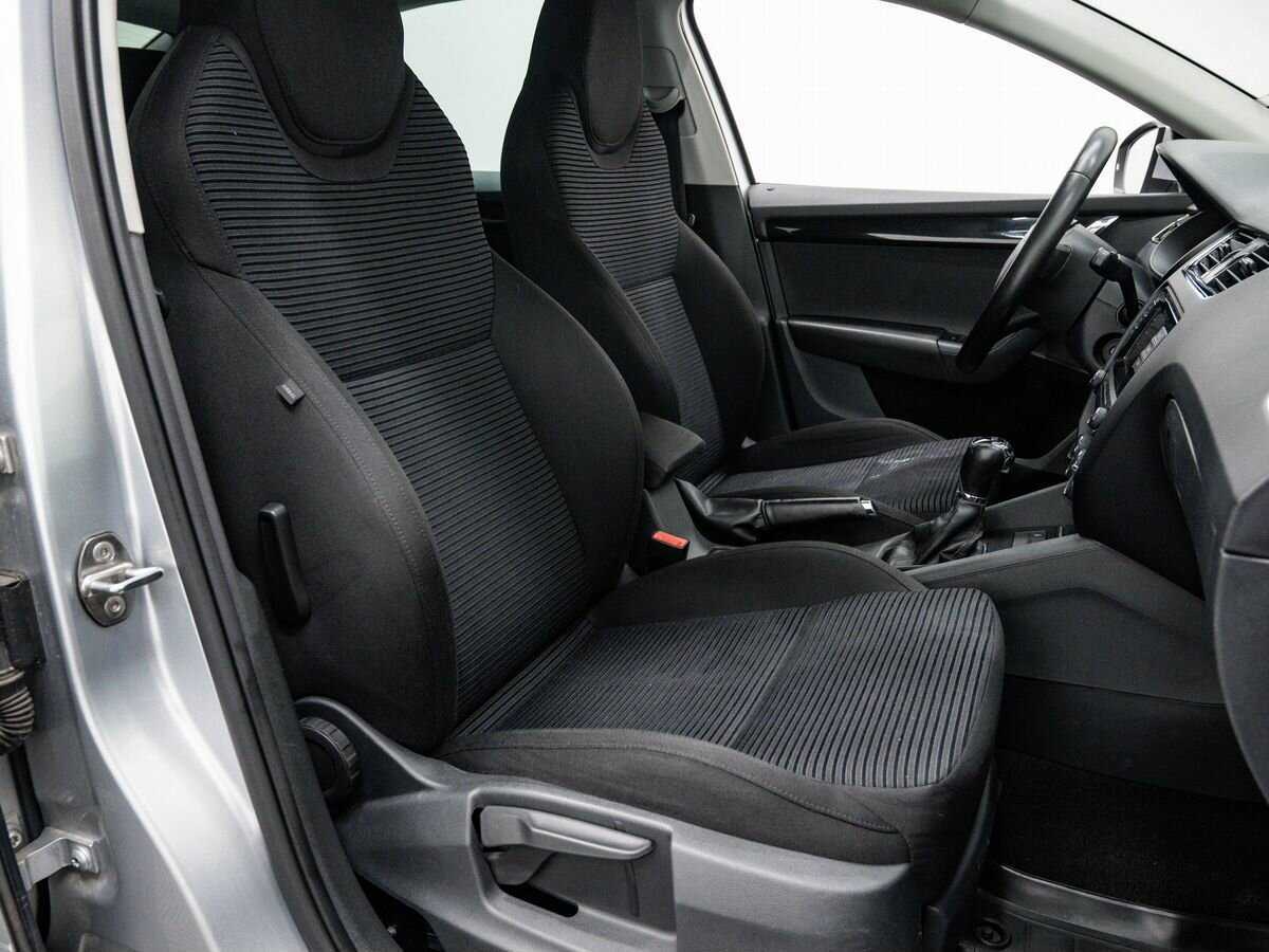 Б/У Шкода Октавия 2015 года. Фото: #4