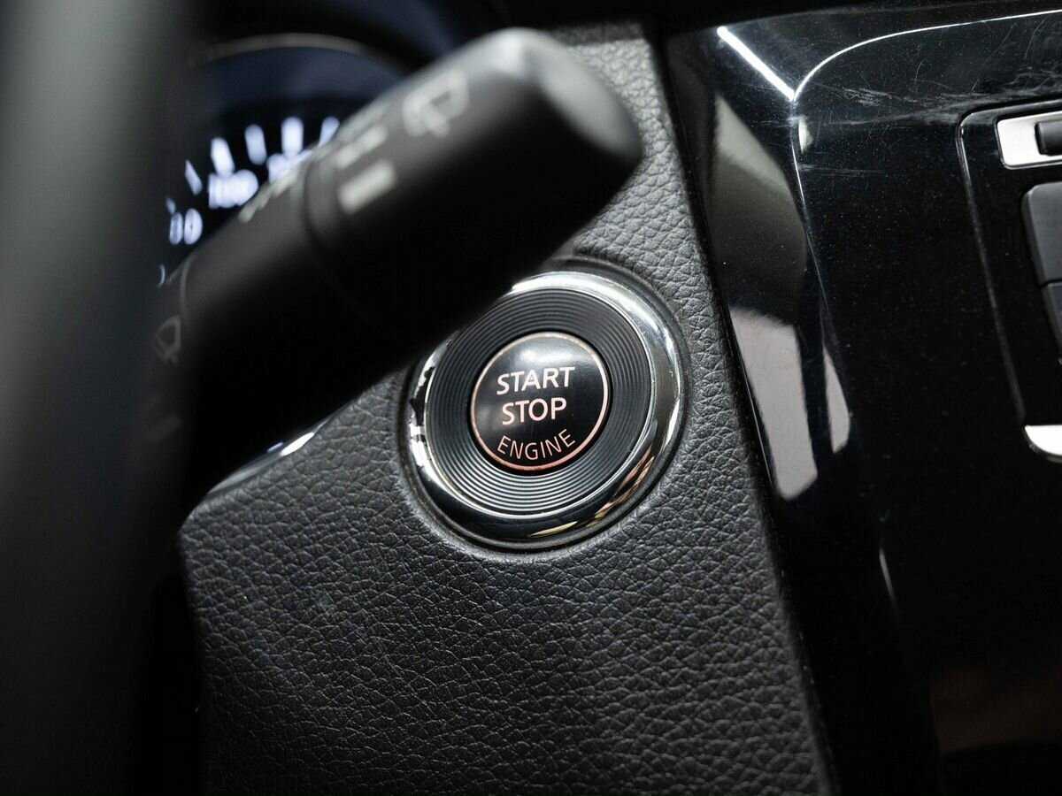 Б/У Ниссан Икс-Трейл 2016 года. Фото: #21