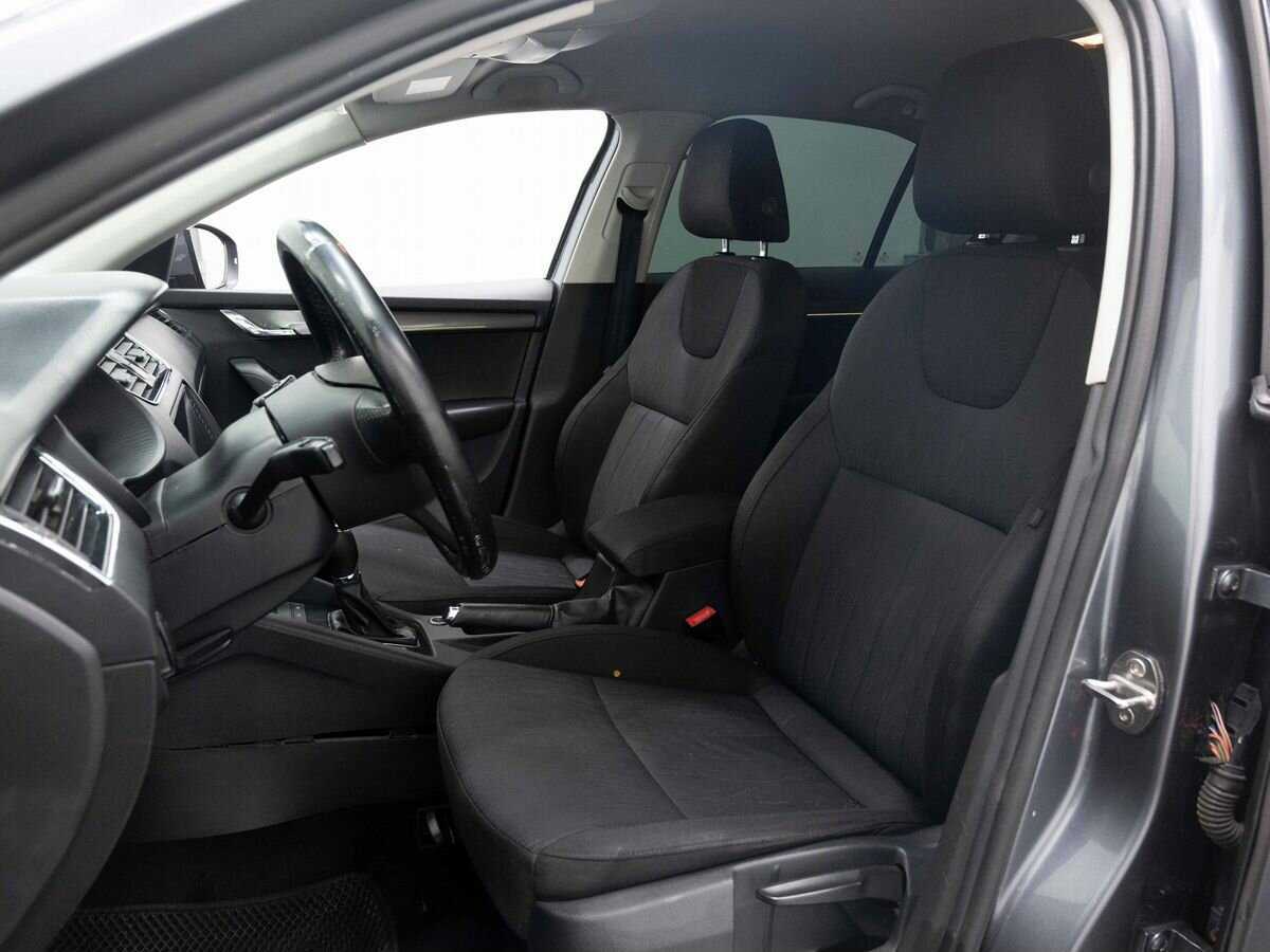 Б/У Шкода Октавия 2019 года. Фото: #7