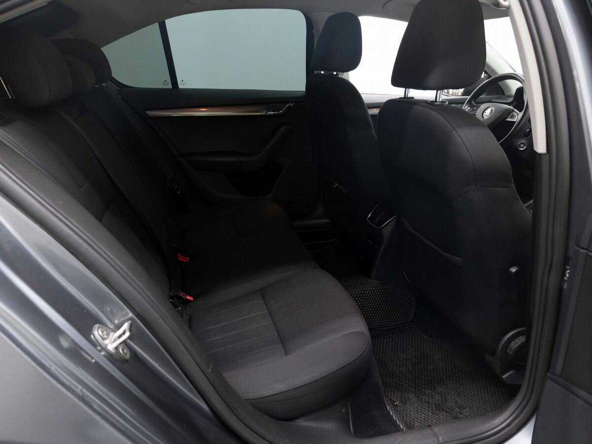 Б/У Шкода Октавия 2019 года. Фото: #9