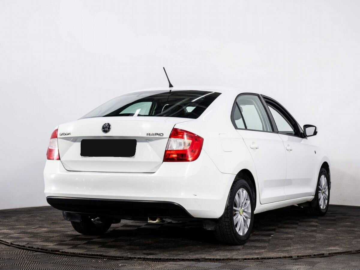 Б/У Шкода Рапид 2015 года. Фото: #5