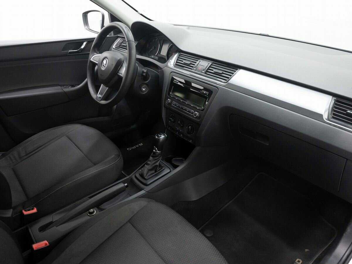 Б/У Шкода Рапид 2015 года. Фото: #10