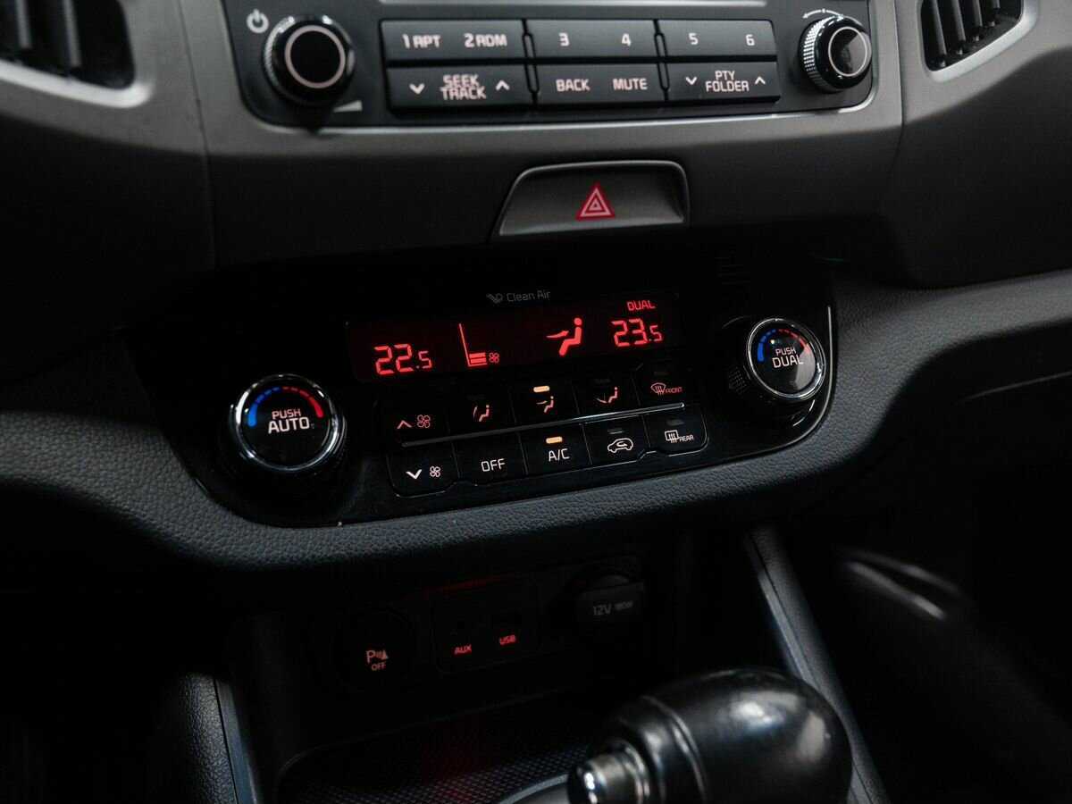 Б/У Киа Спортейдж 2014 года. Фото: #16