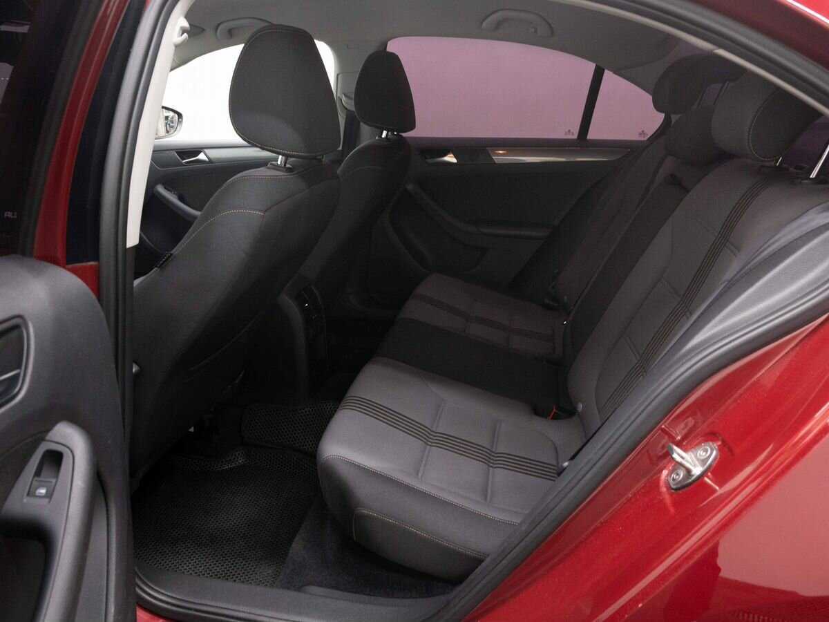 Б/У Фольксваген Джетта 2016 года. Фото: #8