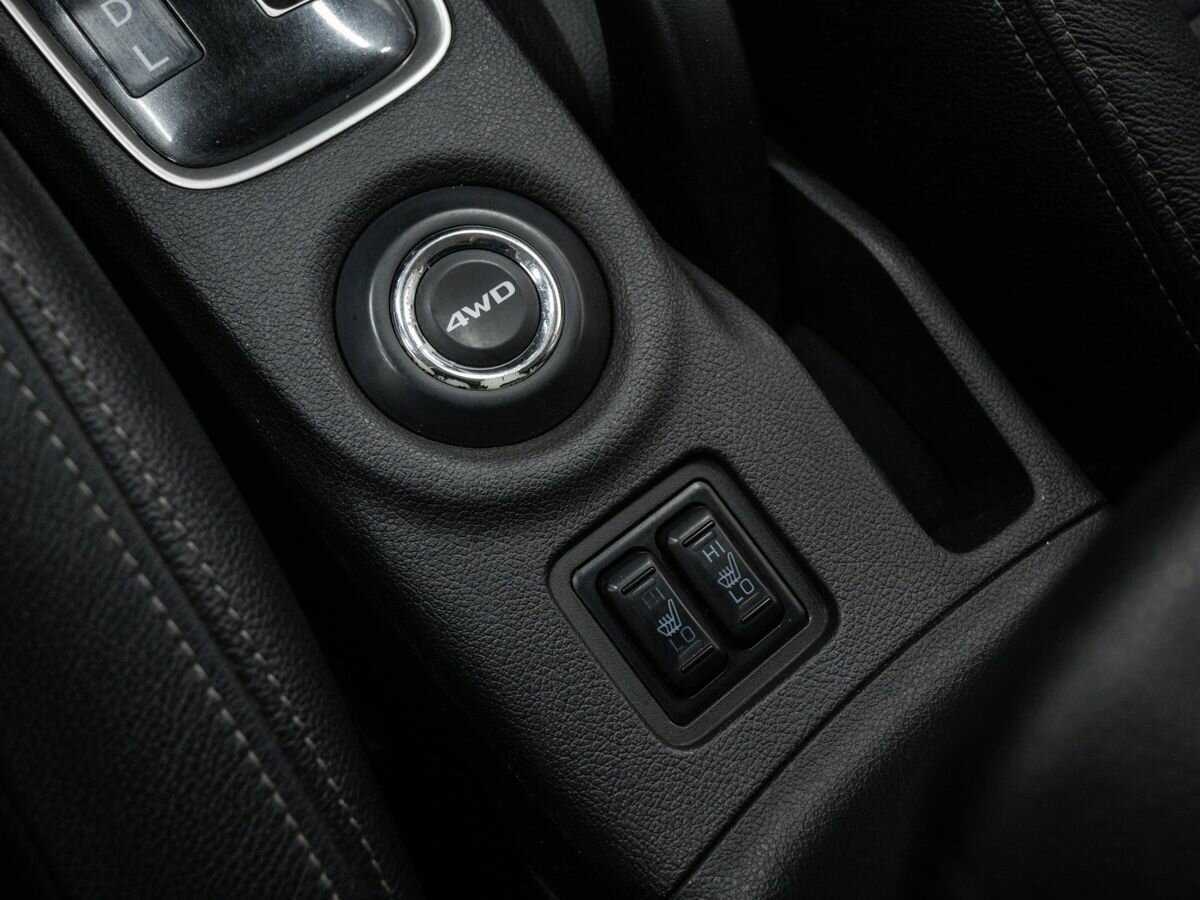 Б/У Митсубиши Оутлэндер 2013 года. Фото: #16