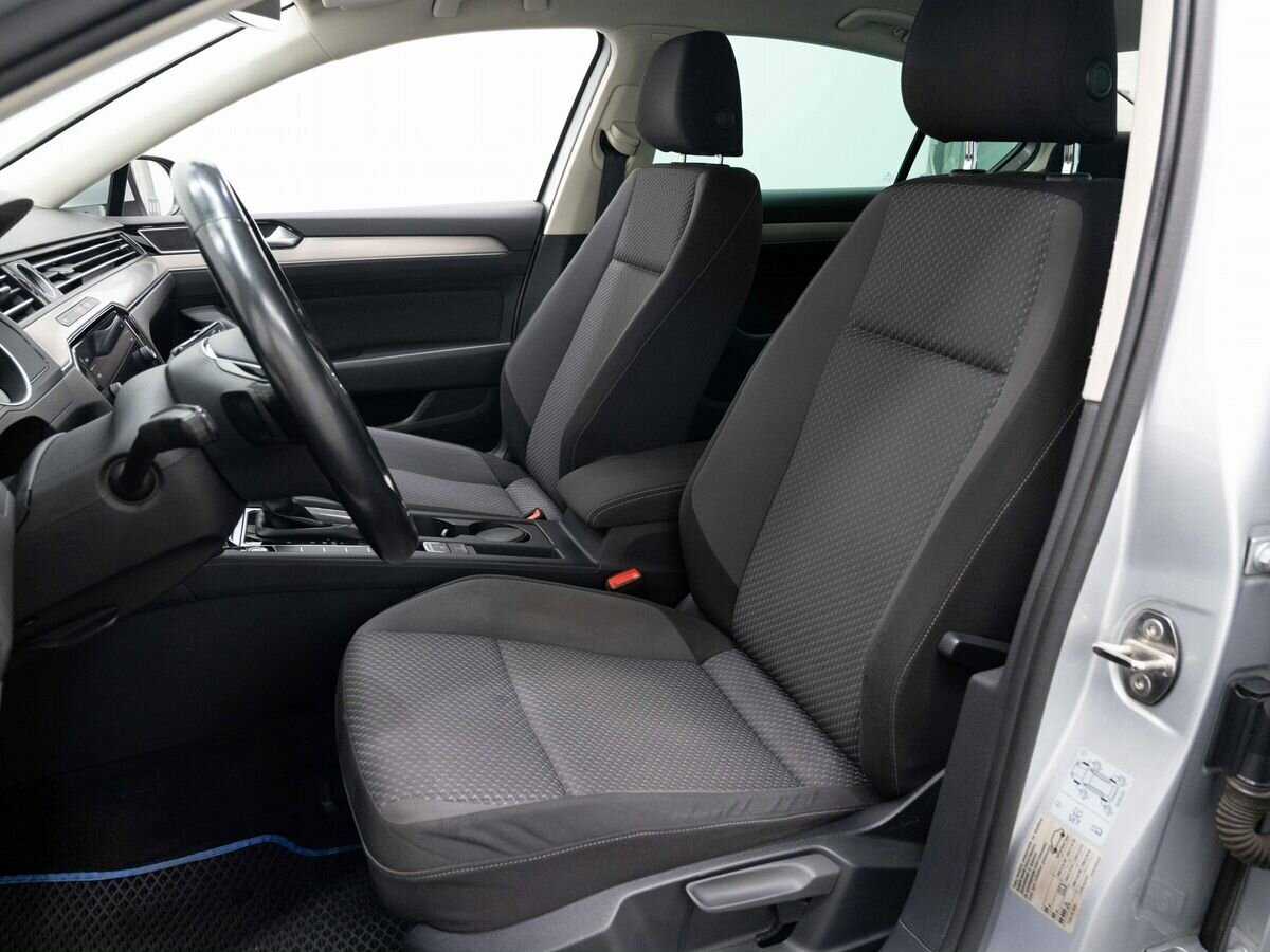 Б/У Фольксваген Пассат 2017 года. Фото: #10