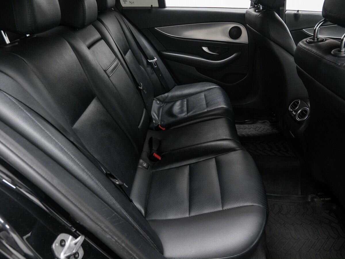Mercedes-Benz E-Класс 2019 года с пробегом. Фото: #8