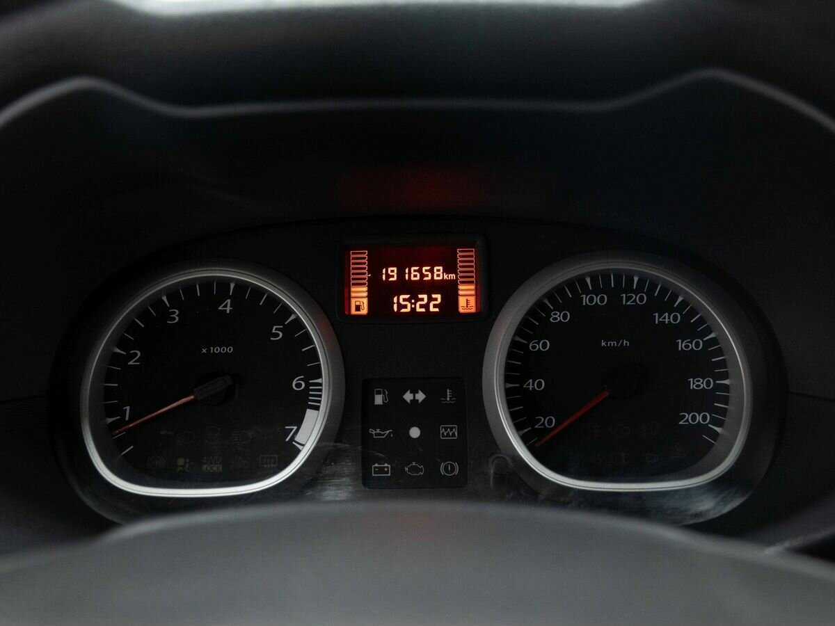 Б/У Рено Дастер 2013 года. Фото: #14