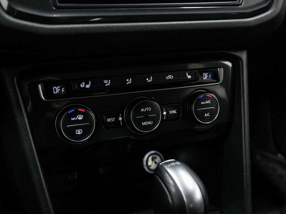 Б/У Фольксваген Тигуан 2017 года. Фото: #17