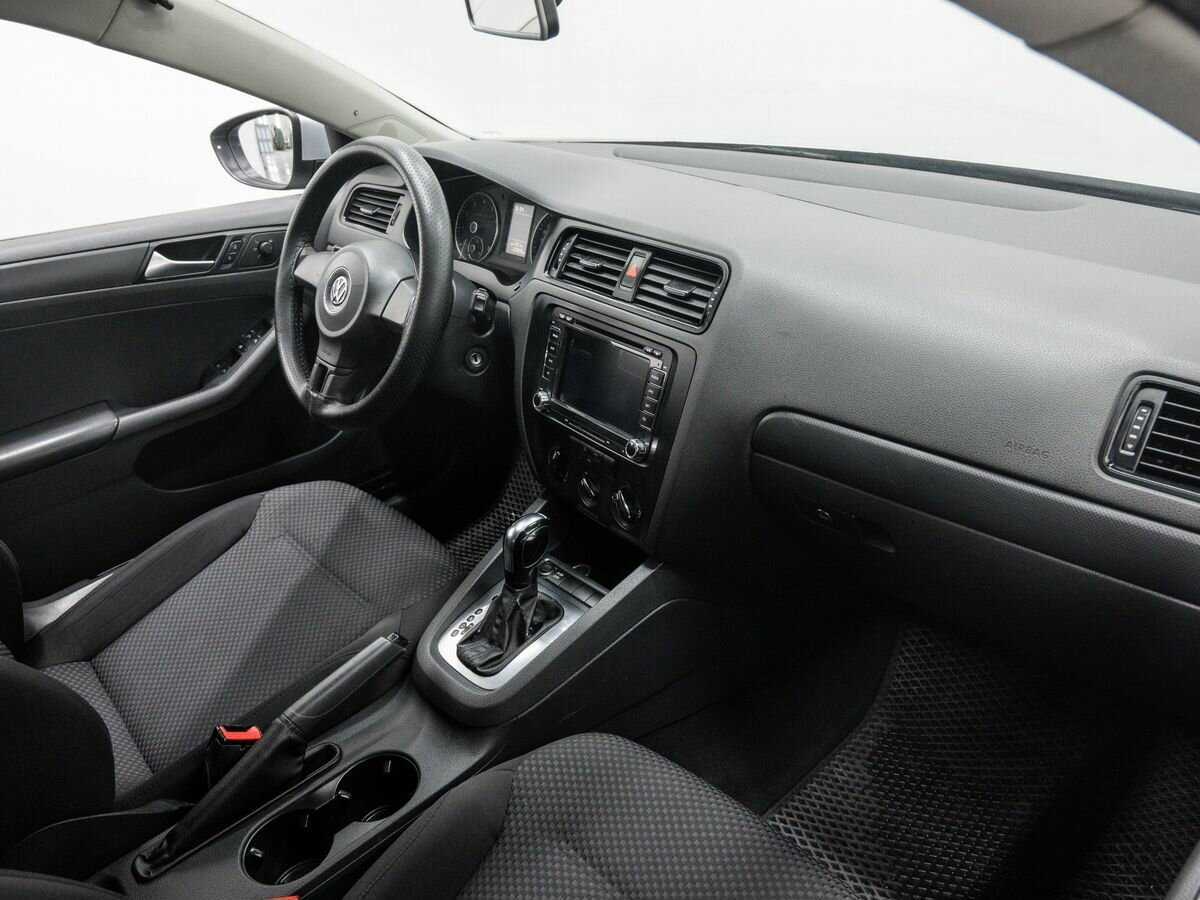 Б/У Фольксваген Джетта 2013 года. Фото: #7