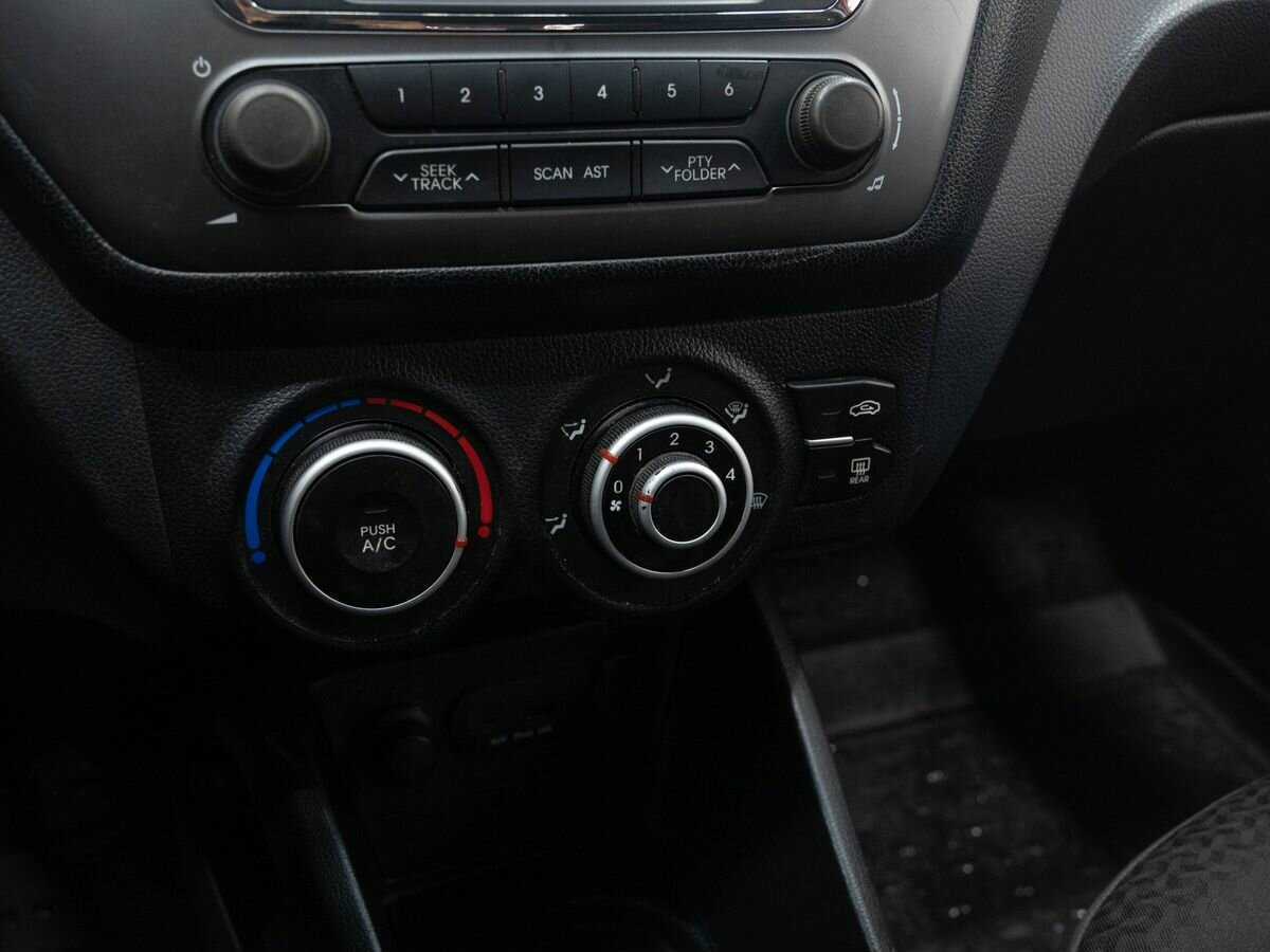 Б/У Киа Рио 2012 года. Фото: #18