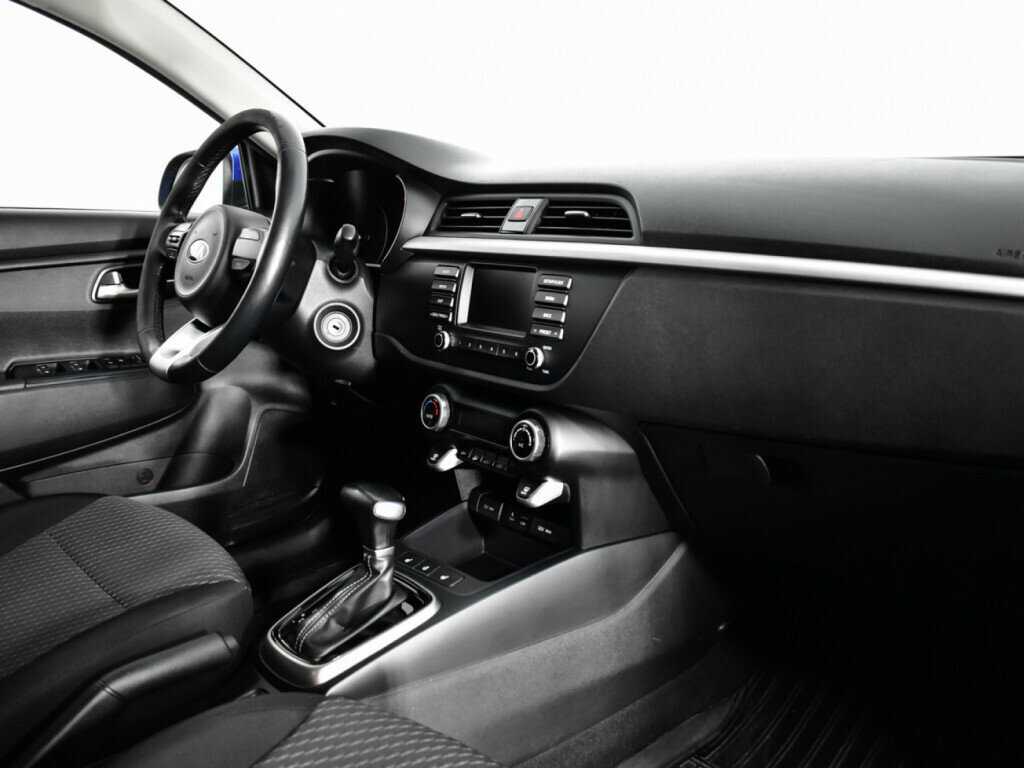 Б/У Киа Рио 2018 года. Фото: #8