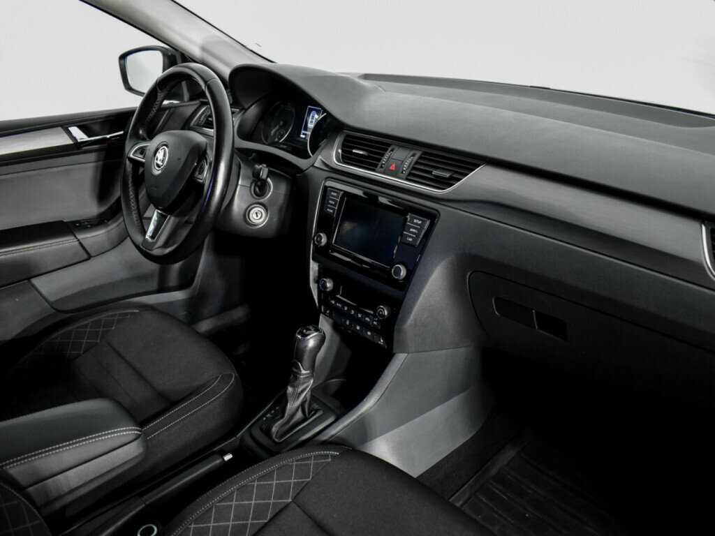 Б/У Шкода Рапид 2017 года. Фото: #10