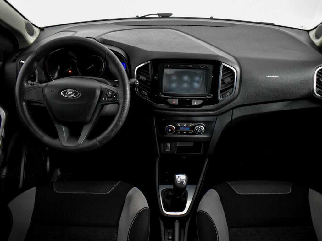 Б/У Лада (ВАЗ) ИКСРЭЙ 2016 года. Фото: #11