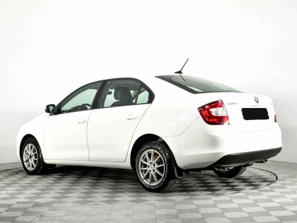 Б/У Шкода Рапид 2018 года. Фото: #6