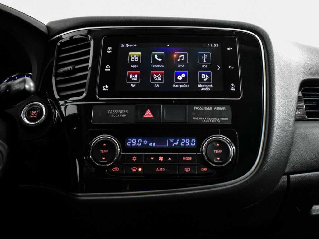 Б/У Митсубиши Оутлэндер 2017 года. Фото: #14