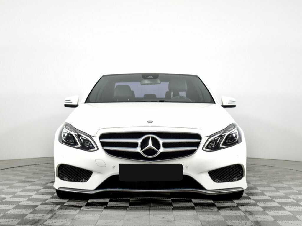 Mercedes-Benz E-Класс 2015 года с пробегом. Фото: #1