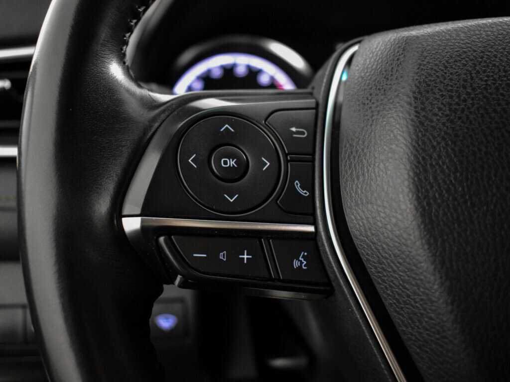 Toyota Camry 2018 года с пробегом. Фото: #15