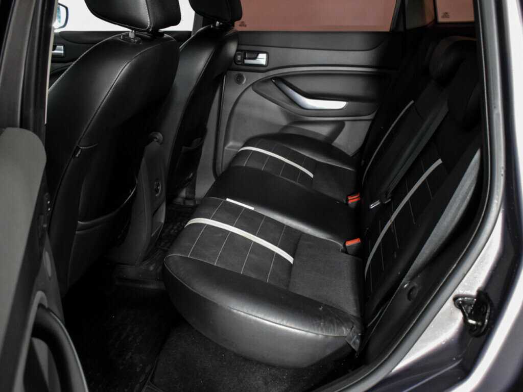 Б/У Форд Куга 2012 года. Фото: #9