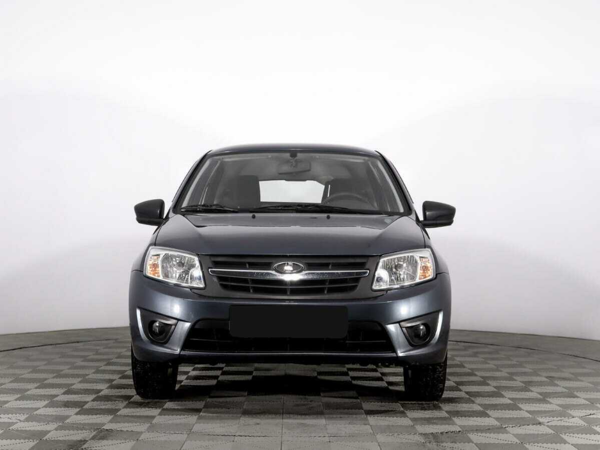 Б/У Лада (ВАЗ) Гранта 2015 года. Фото: #1