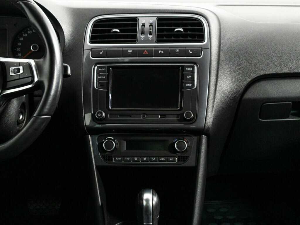 Б/У Фольксваген Поло 2018 года. Фото: #13