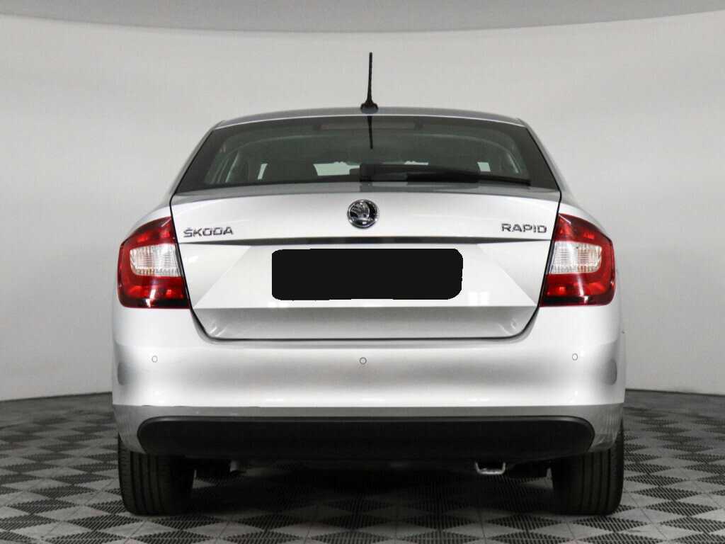 Б/У Шкода Рапид 2018 года. Фото: #5