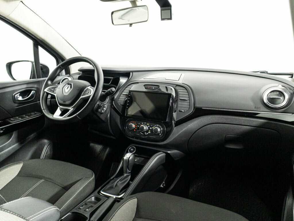 Б/У Рено Каптюр 2021 года. Фото: #8