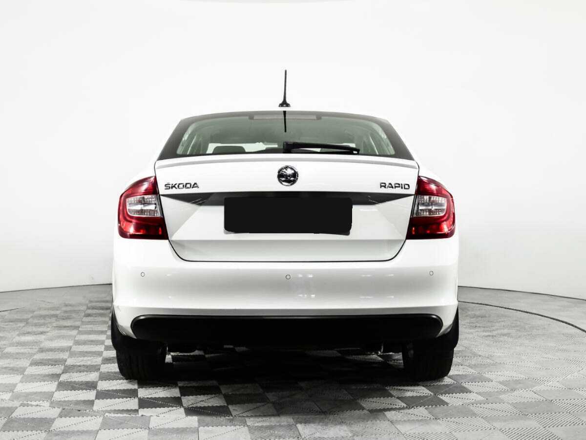Б/У Шкода Рапид 2018 года. Фото: #5